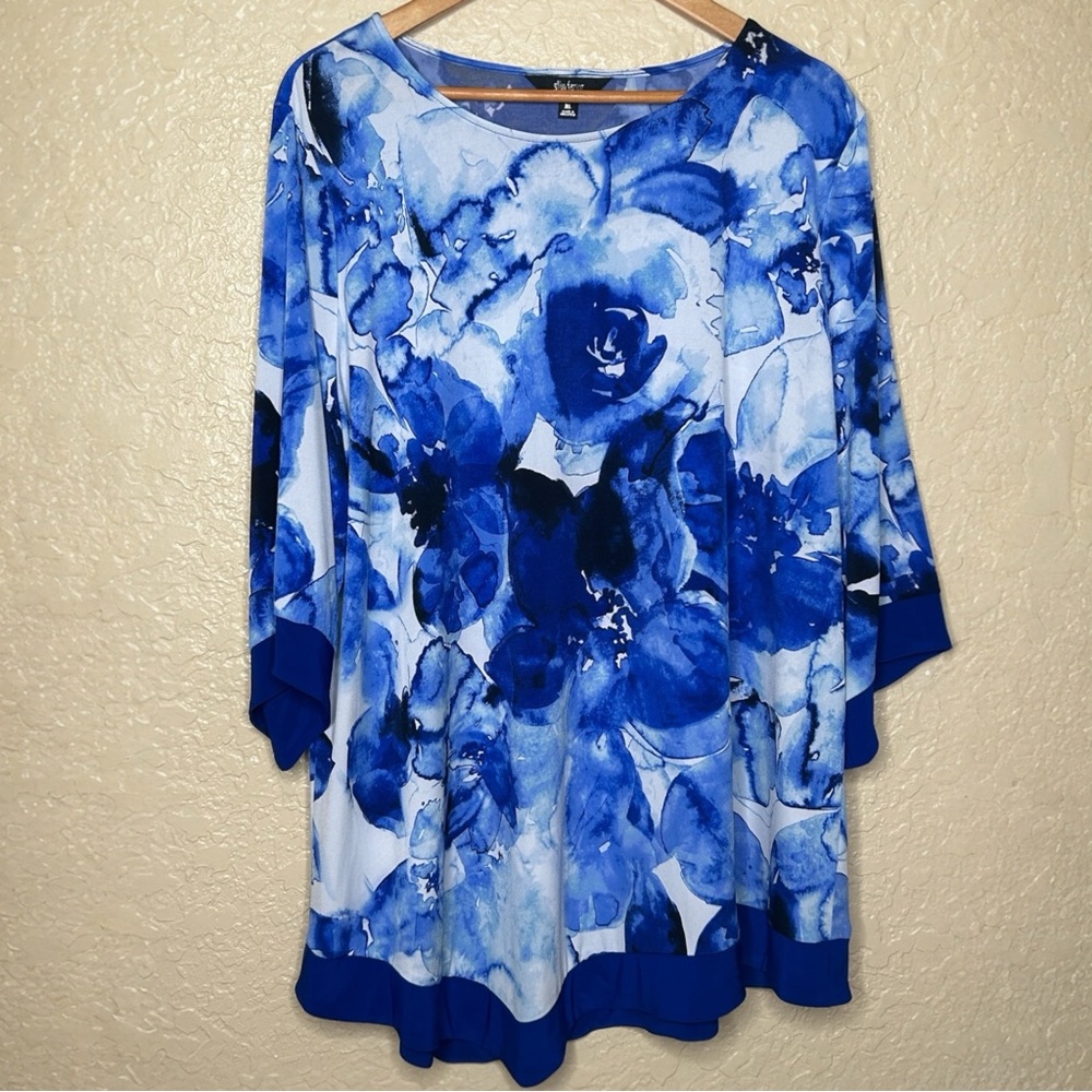 🩷 Slim Factor by Investments Woman Blouse XL Floral Blue Flare Flowy Tunic Top